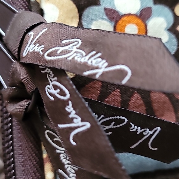 Vera Bradley 14"x11" Computer Case - Picture 5 of 5